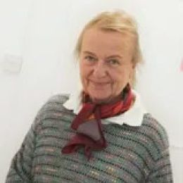 Carolyn Llewelyn